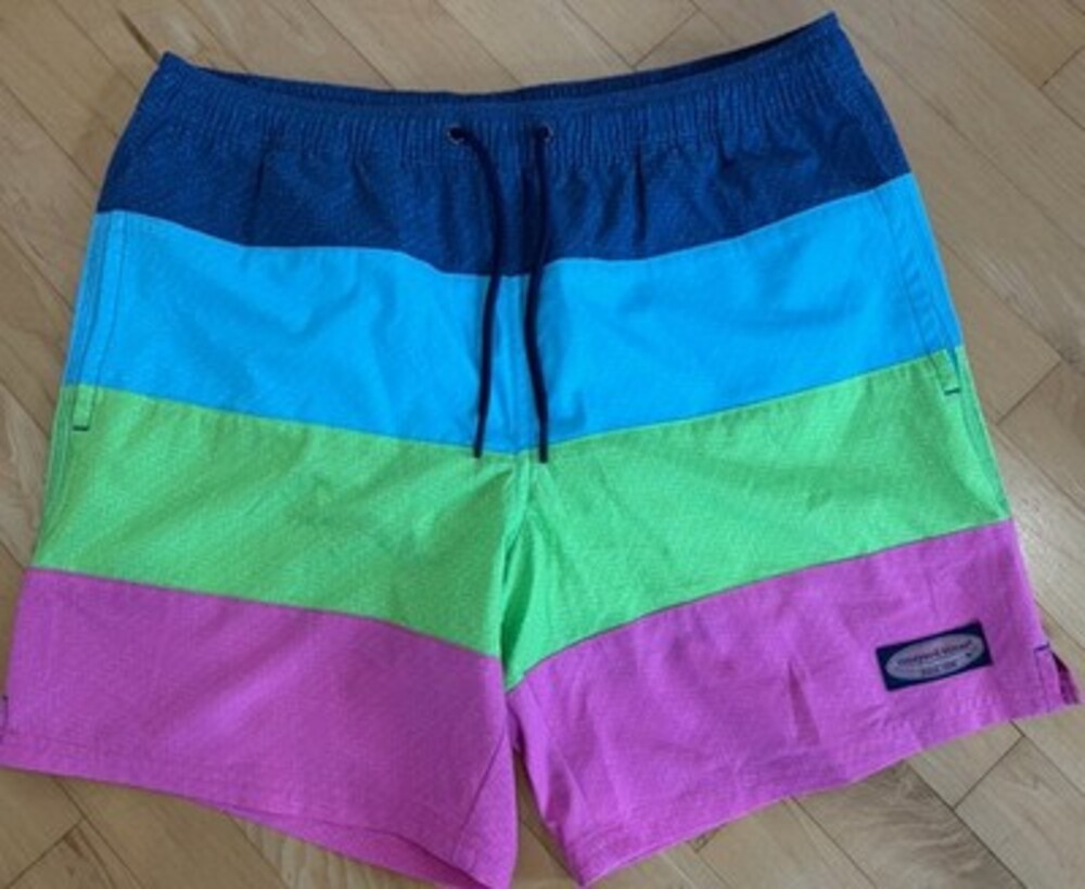 Vineyard Vines Men's Colorblock Chappy Swim Trunks Size Small EUC